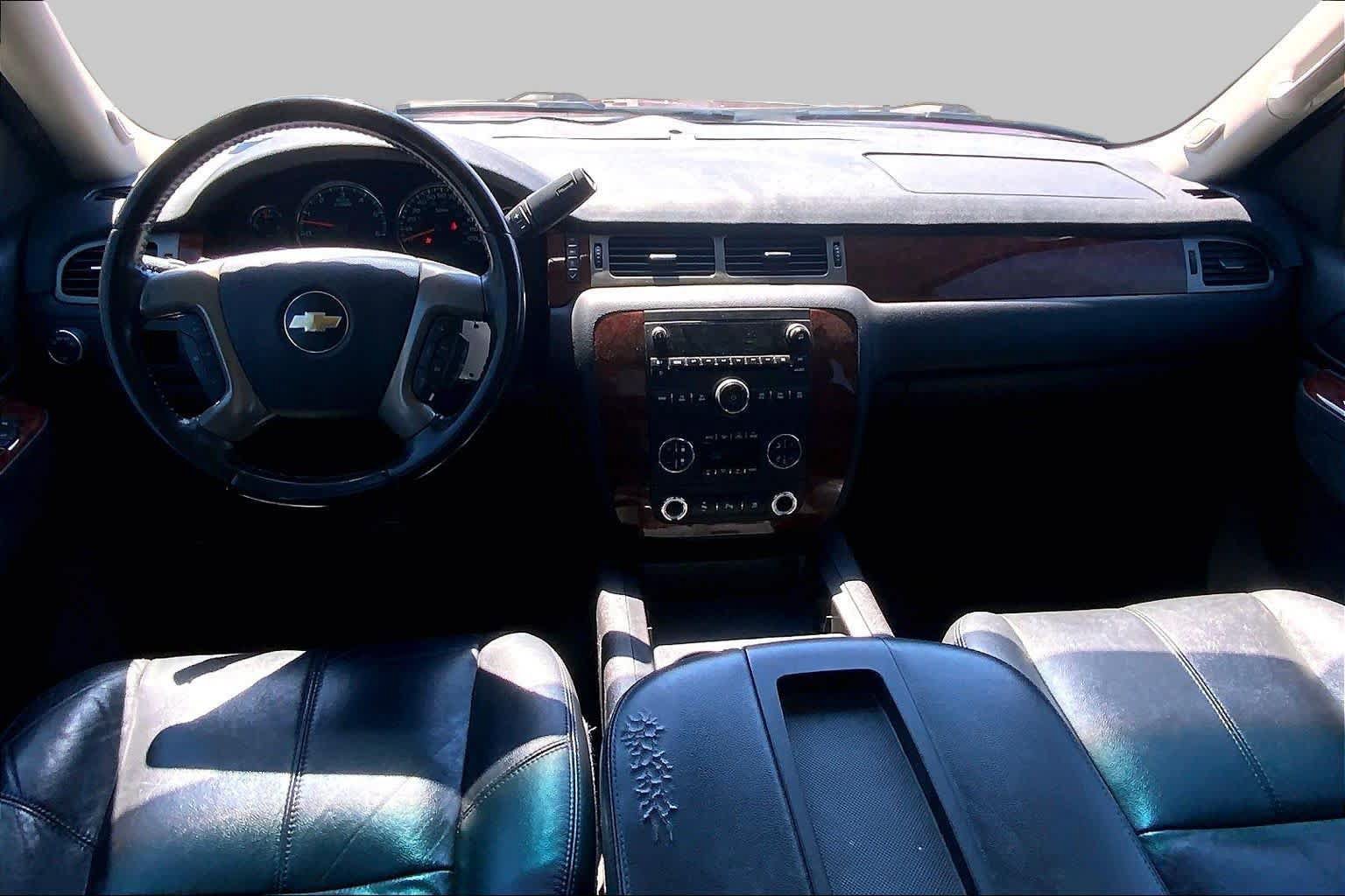 Used 2011 Chevrolet Tahoe LT w/ Texas Edition RWD image 15