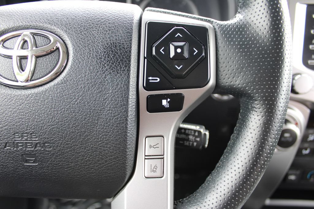 Used 2023 Toyota 4Runner Limited AWD/4WD image 18