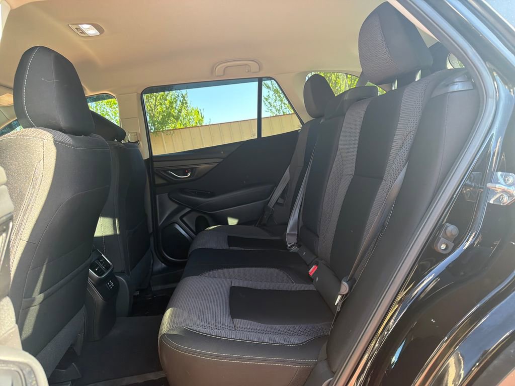 Used 2025 Subaru Outback Premium w/ Popular Package #1A image 21