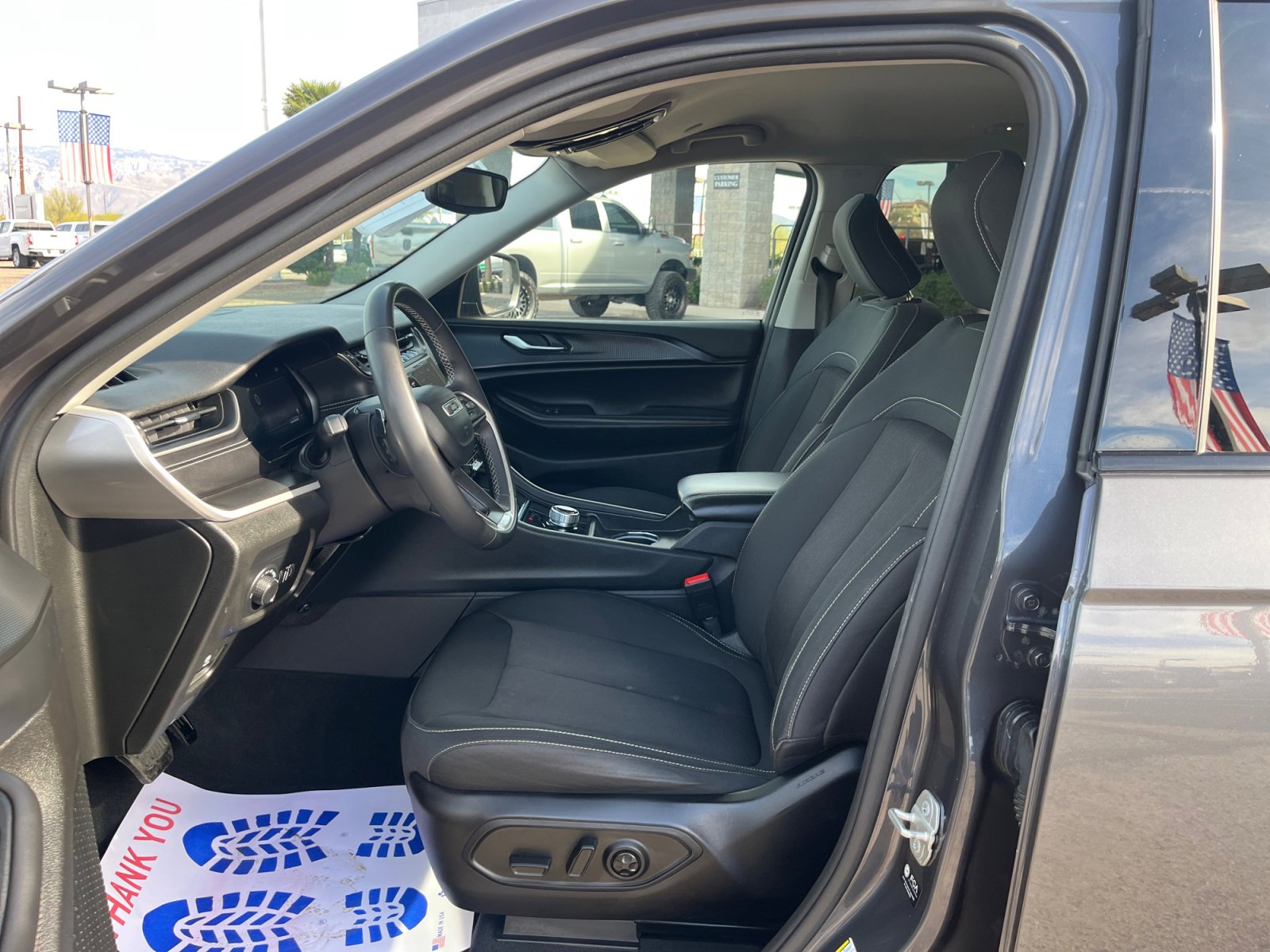 Certified 2023 Jeep Grand Cherokee L Laredo image 14