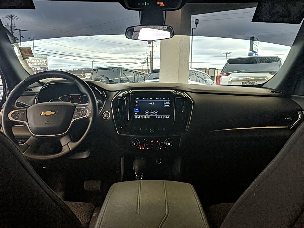 Used 2023 Chevrolet Traverse LT w/ LPO, Floor Liner Package image 17
