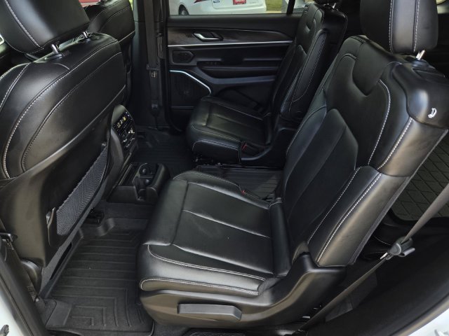 Used 2026 Jeep Grand Cherokee L Limited AWD/4WD image 27