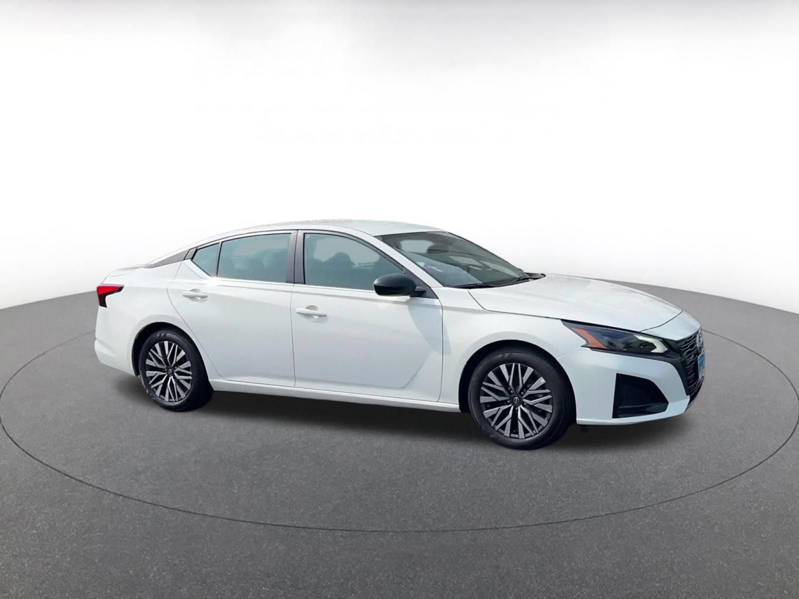 Used 2026 Nissan Altima 2.5 SV FWD video 2