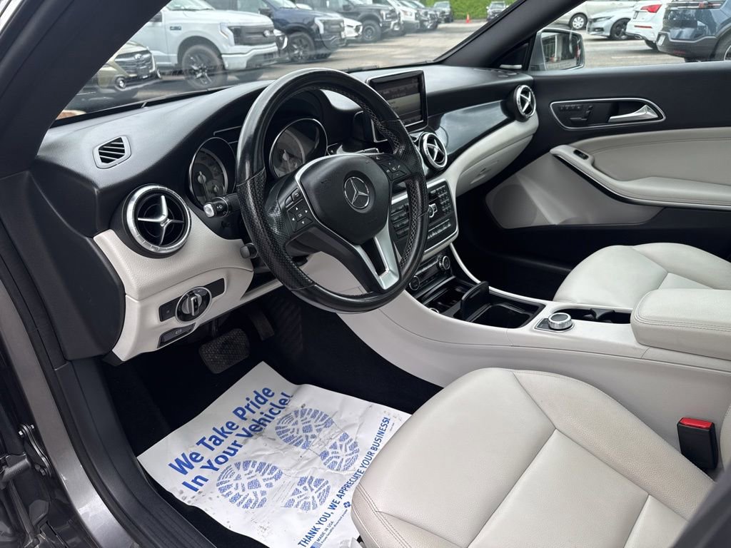 Used 2014 Mercedes-Benz CLA 250 4MATIC image 22