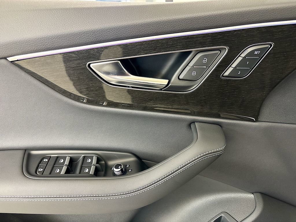 New 2025 Audi Q7 3.0T Premium Plus image 19