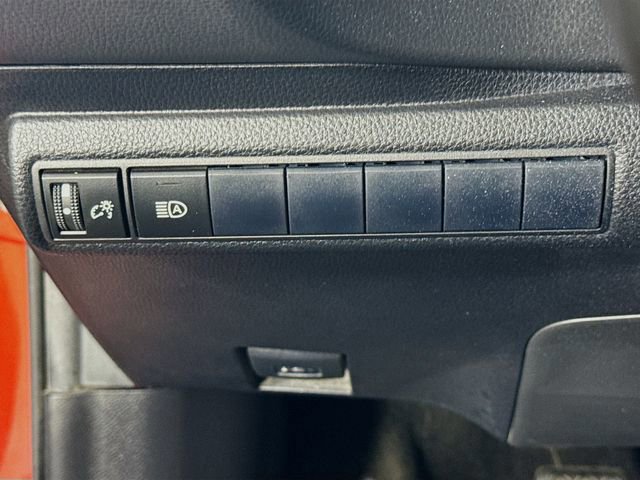 Certified 2019 Toyota Corolla SE w/ Carpet Mat Package FWD image 10