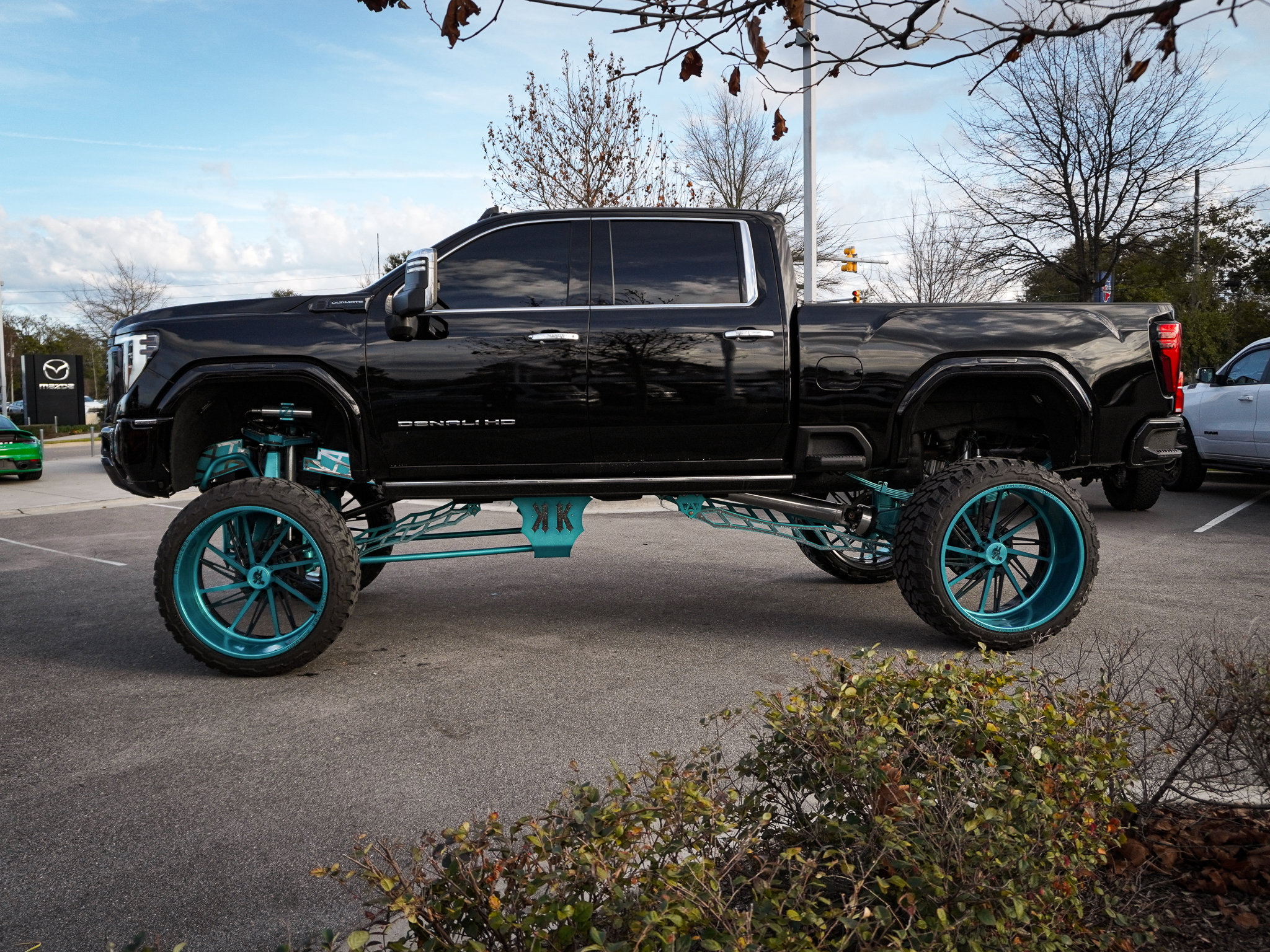 Used 2024 GMC Sierra 2500 Denali Ultimate image 7