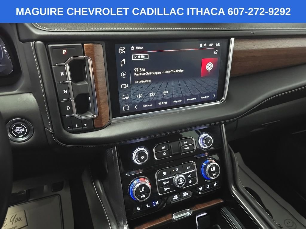 Used 2023 GMC Yukon XL Denali Ultimate AWD/4WD image 26