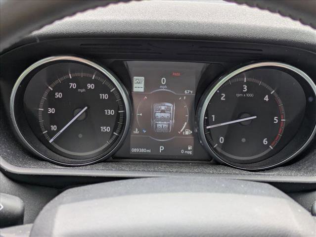 Used 2017 Land Rover Discovery HSE AWD/4WD image 12