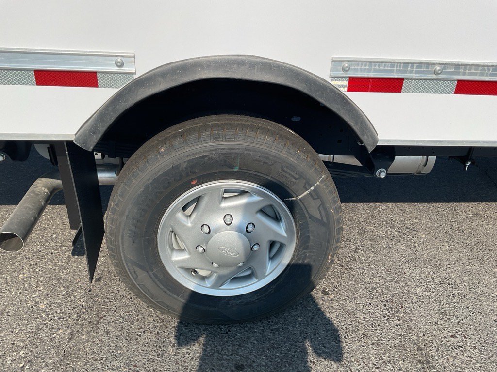 New 2025 Ford E-350 and Econoline 350 Super Duty w/ Power Equipment Group RWD image 5