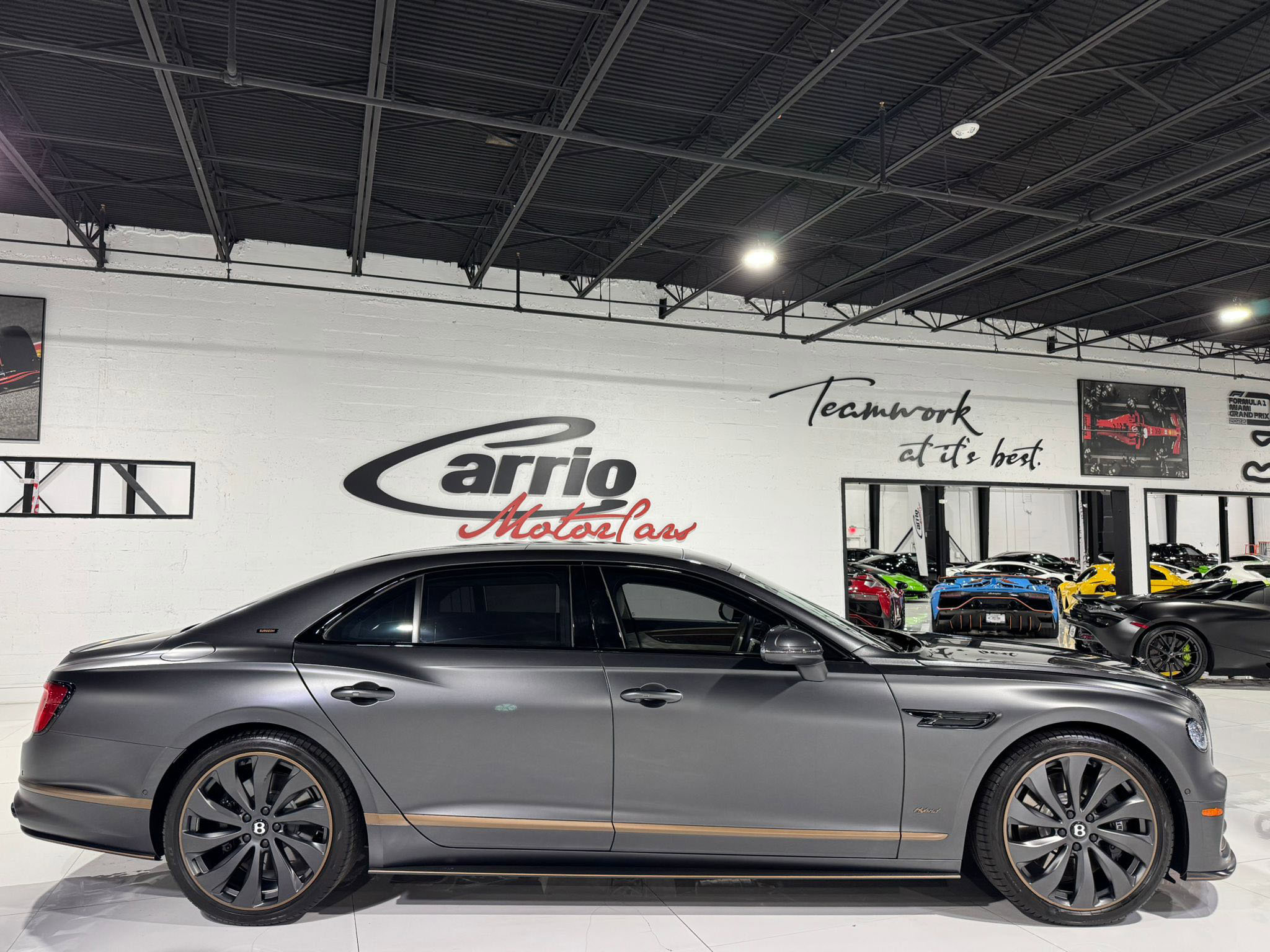 Used 2022 Bentley Flying Spur Plug-In Hybrid image 8