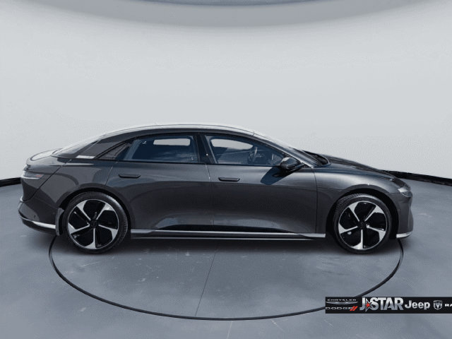 Used 2024 Lucid Air Touring AWD/4WD image 4