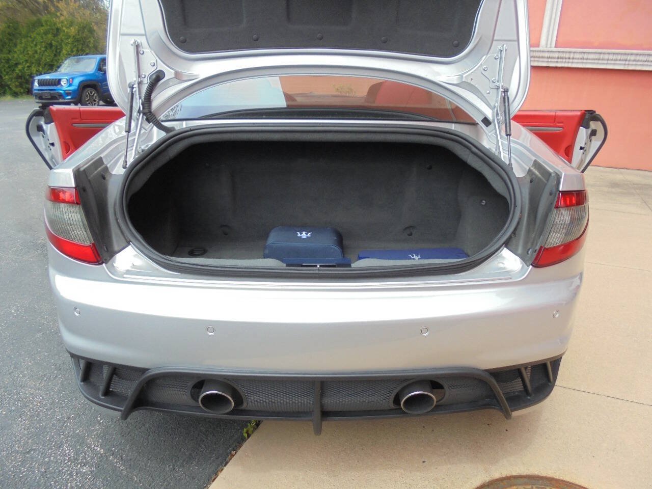 Used 2014 Maserati GranTurismo Sport RWD image 44