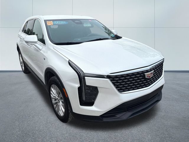 Used 2024 Cadillac XT4 Luxury AWD/4WD image 5