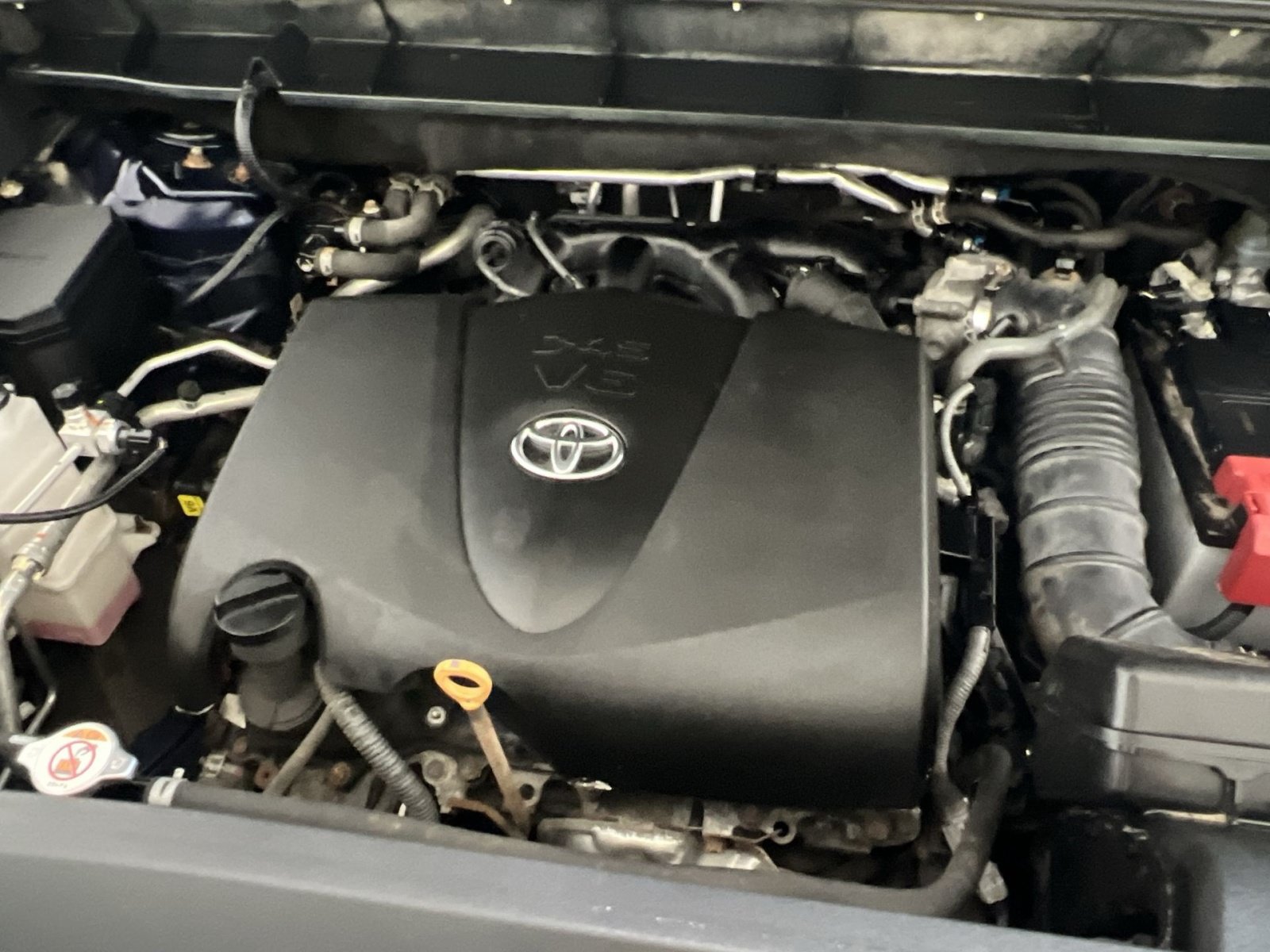 Used 2021 Toyota Highlander XSE AWD/4WD image 28