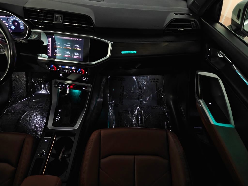 Used 2022 Audi Q3 2.0T Premium Plus w/ Premium Plus Package image 26