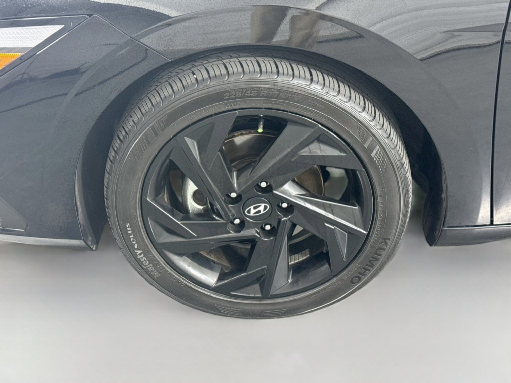 Certified 2026 Hyundai Elantra Sport FWD image 30