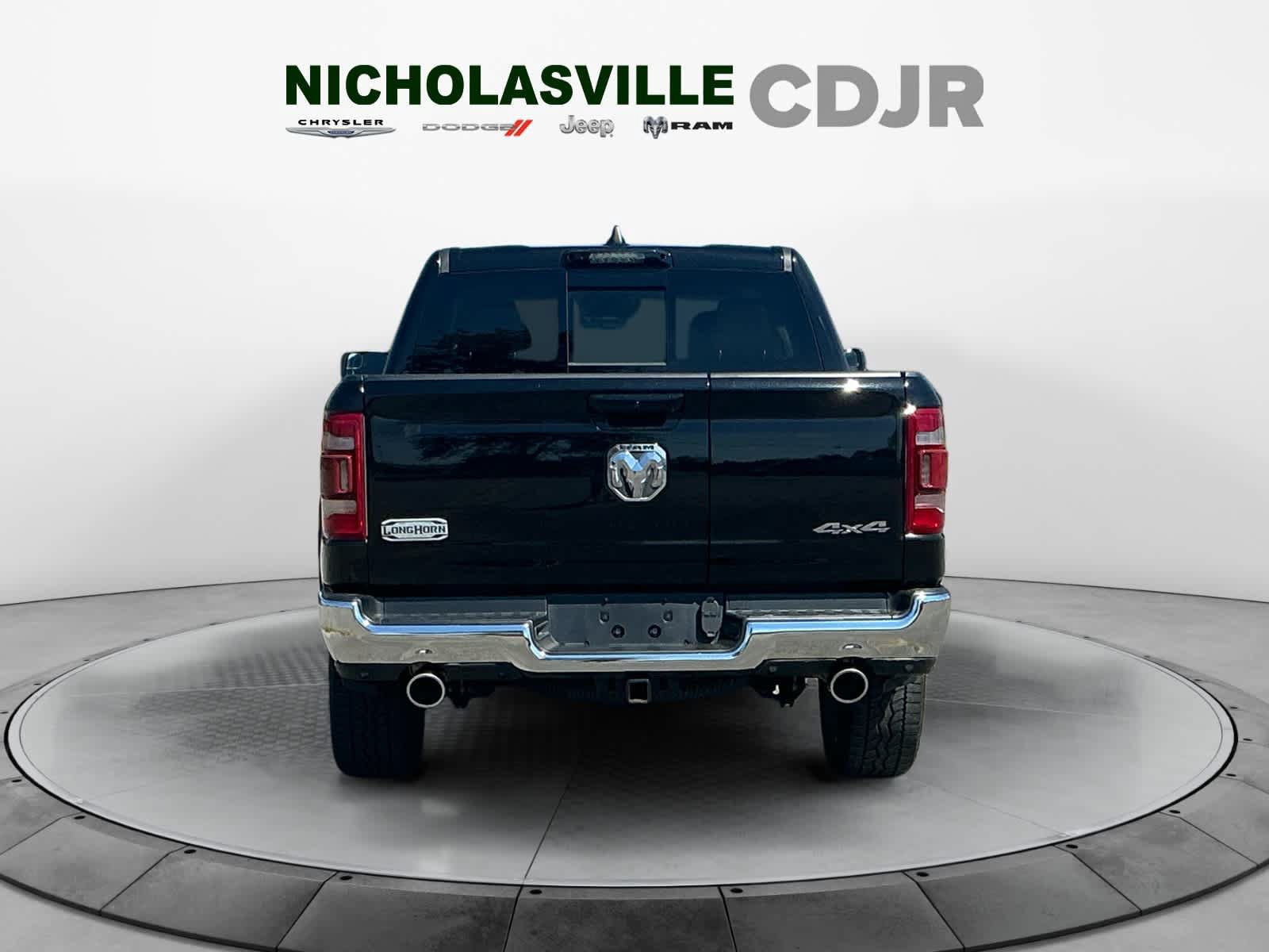 Used 2024 RAM 1500 Limited AWD/4WD image 4