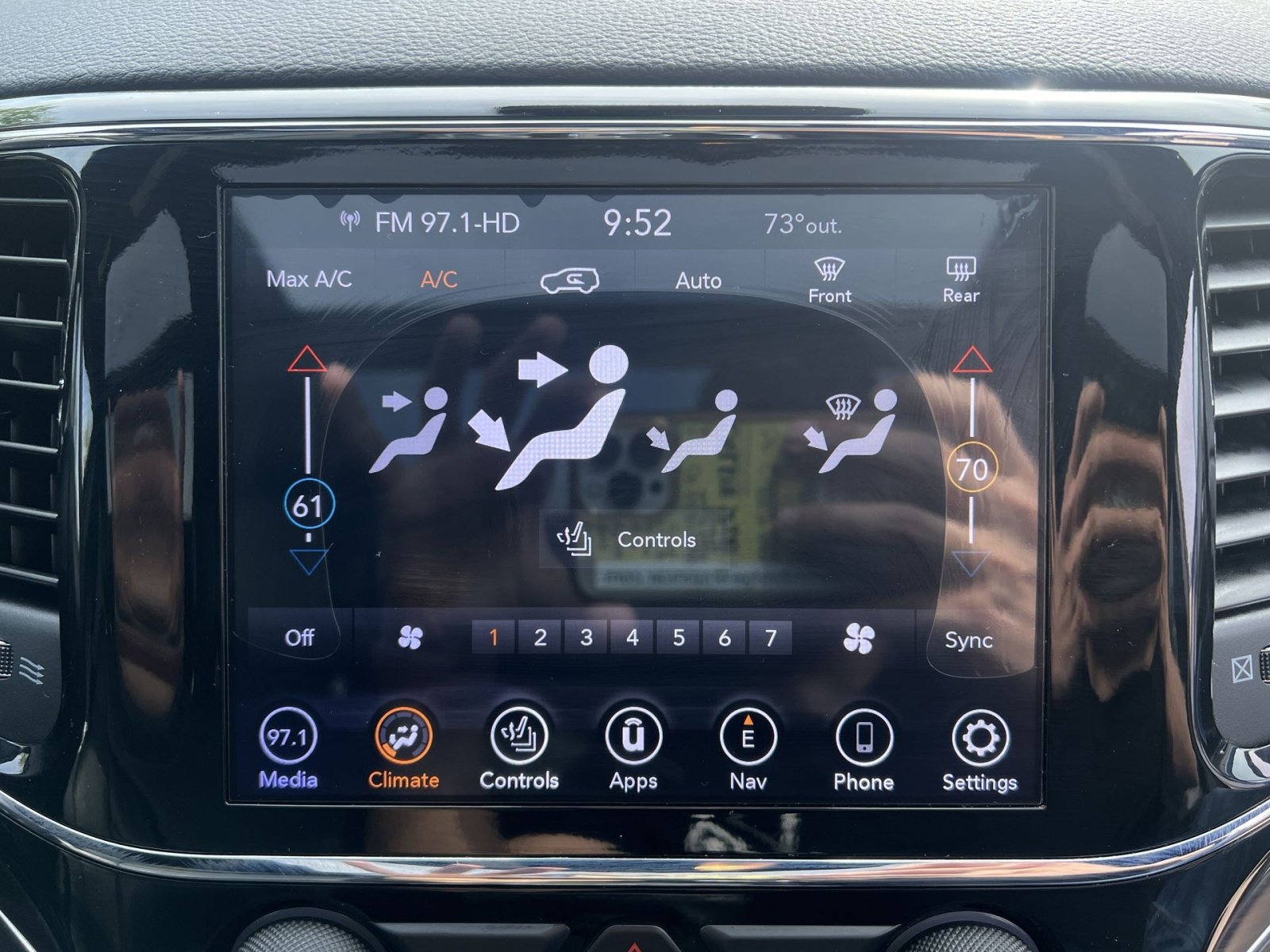 Used 2019 Jeep Grand Cherokee Limited w/ Luxury Group II image 21