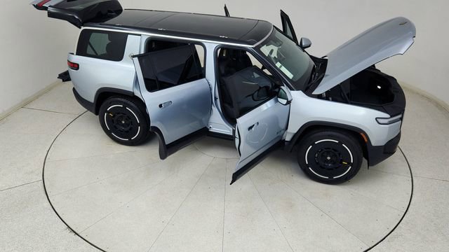 Used 2025 Rivian R1S Adventure image 88