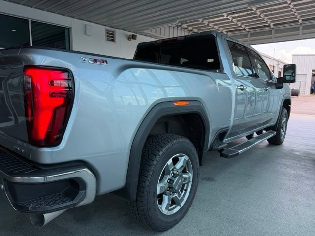 Used 2026 GMC Sierra 2500 SLT AWD/4WD image 6