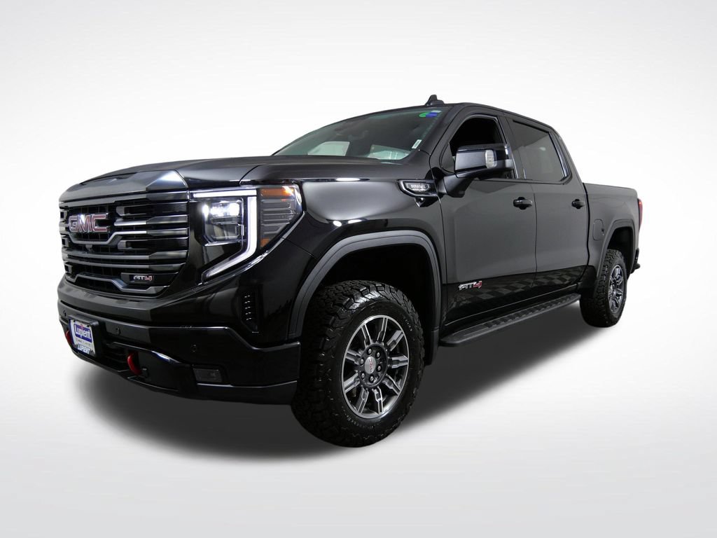 Used 2024 GMC Sierra 1500 AT4 w/ Technology Package AWD/4WD image 9