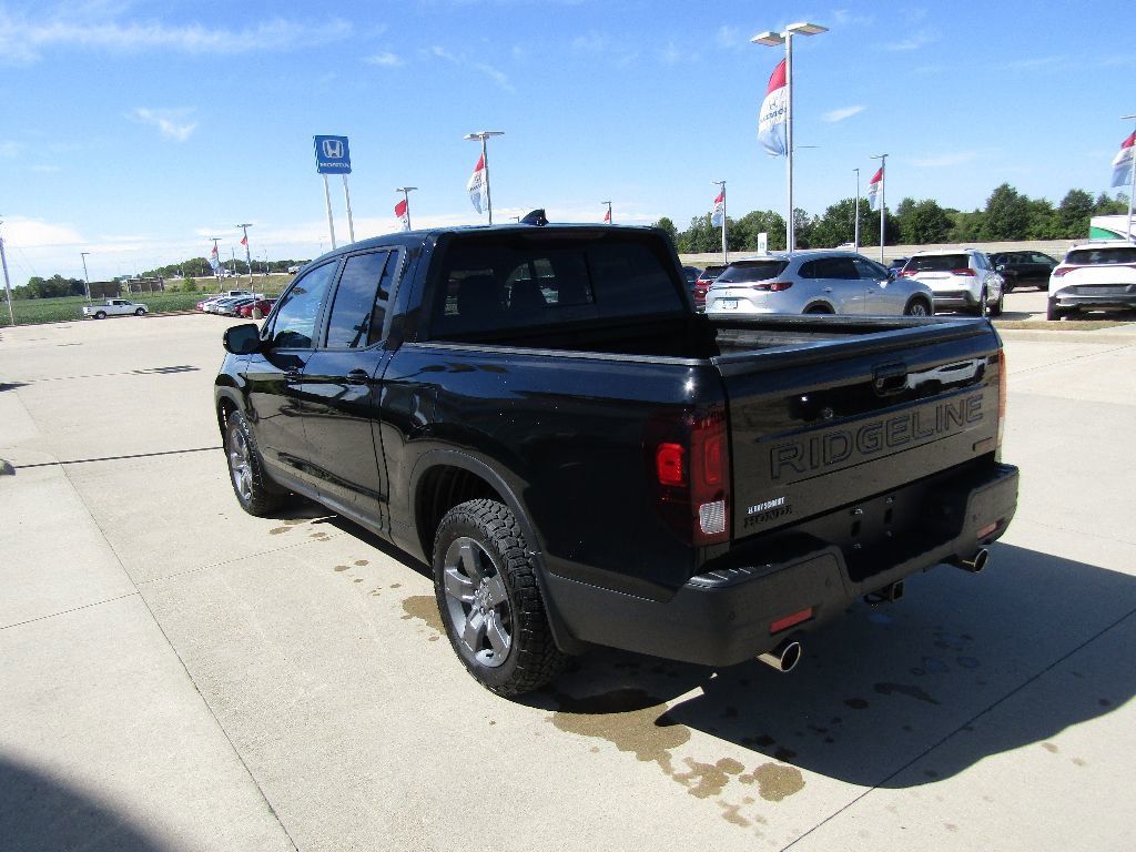 Used 2024 Honda Ridgeline TrailSport image 7