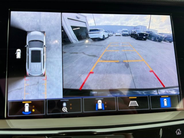 Certified 2022 Cadillac XT6 Premium Luxury w/ LPO, ONYX Package FWD image 11