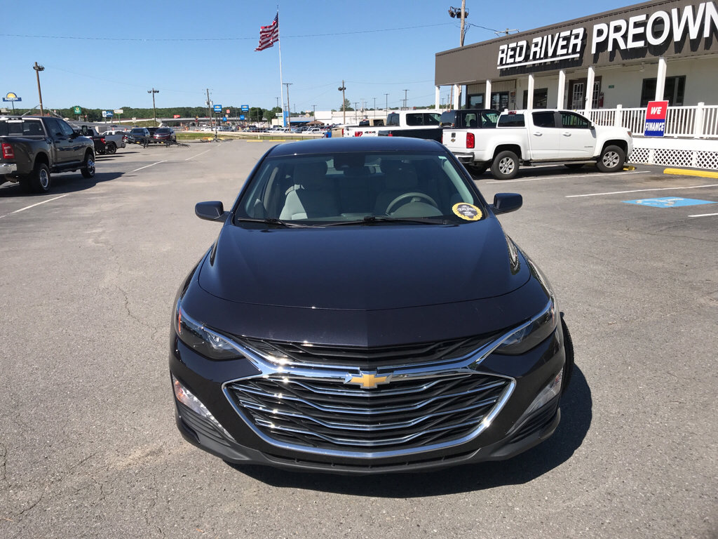 Used 2022 Chevrolet Malibu LT FWD image 2