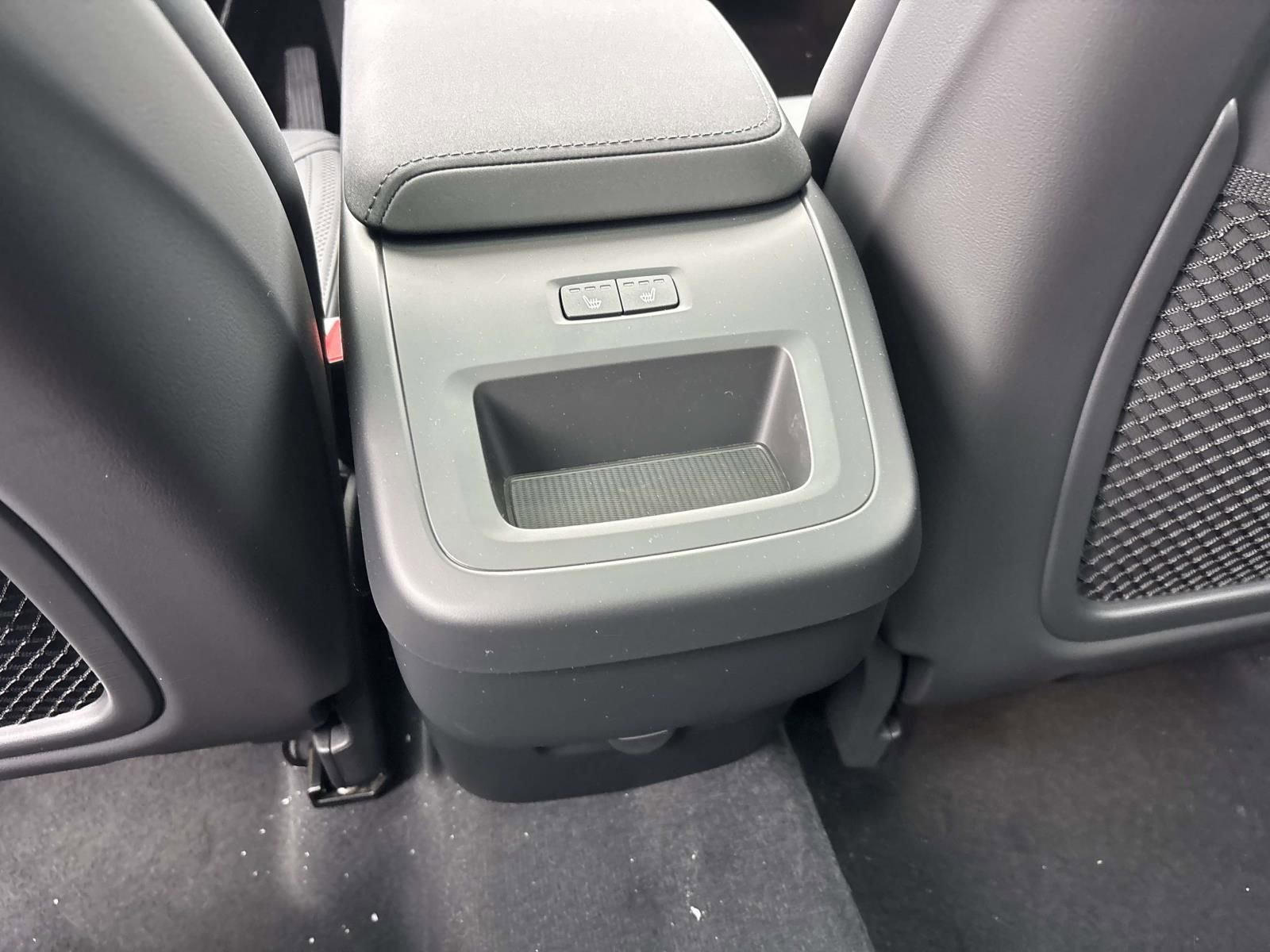 New 2026 Volvo XC60 B5 Plus w/ Protection Package Premier image 30