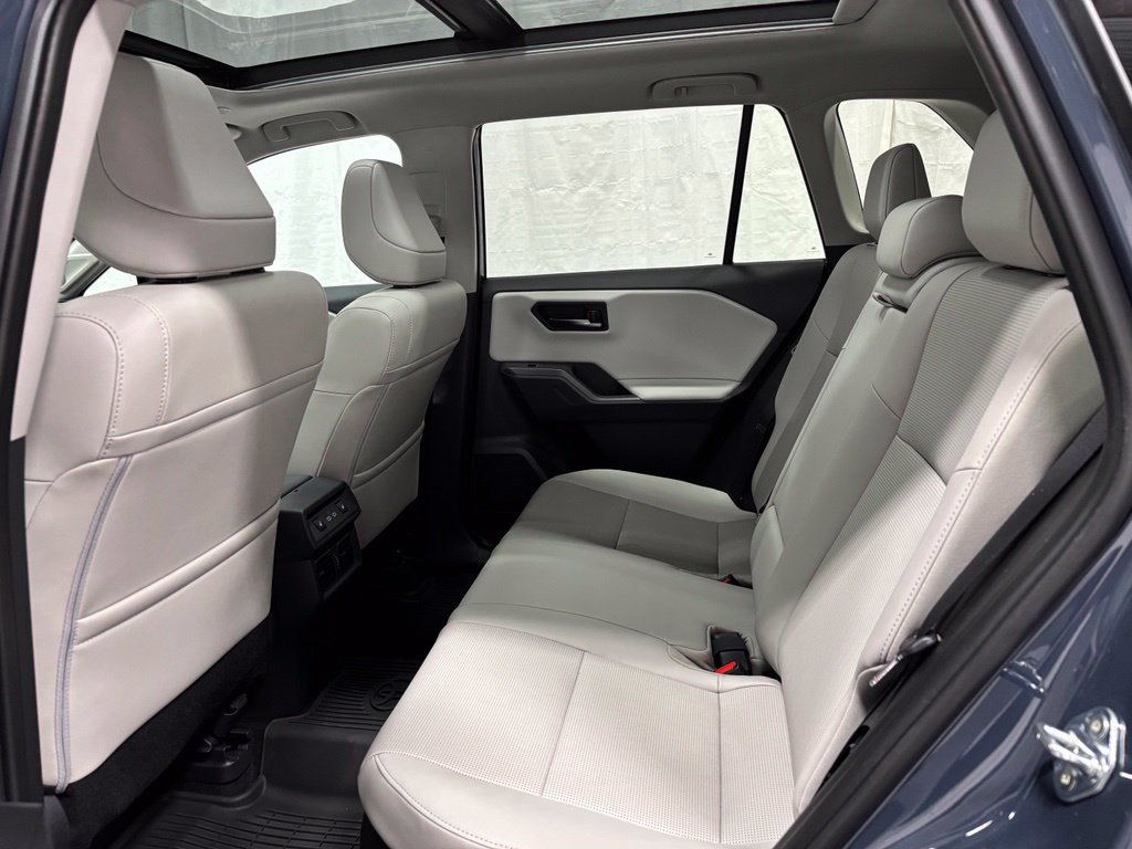 Used 2026 Toyota RAV4 Limited AWD/4WD image 41