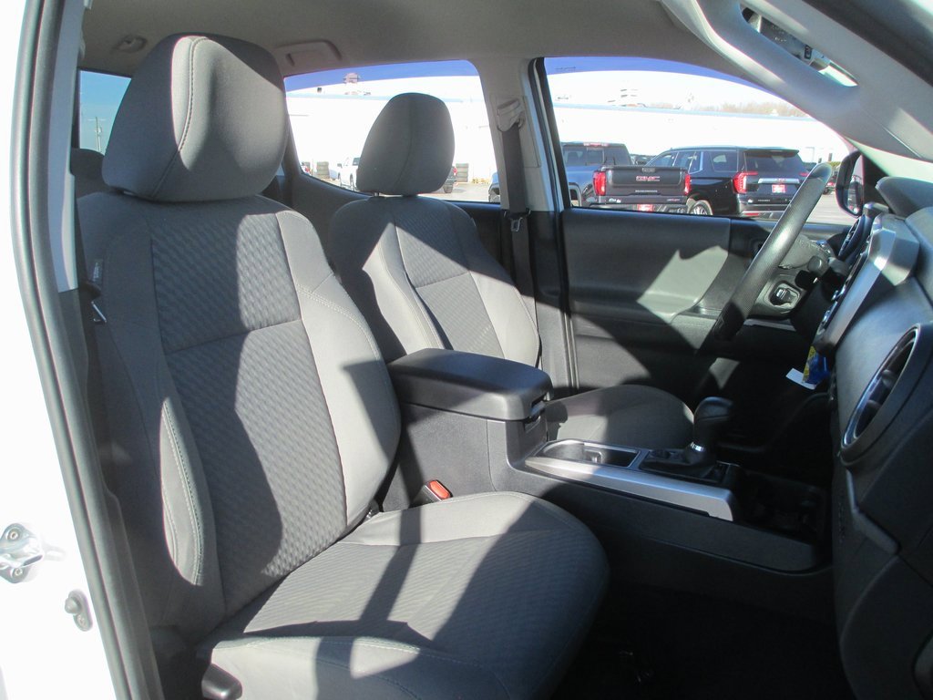 Used 2021 Toyota Tacoma SR5 image 16