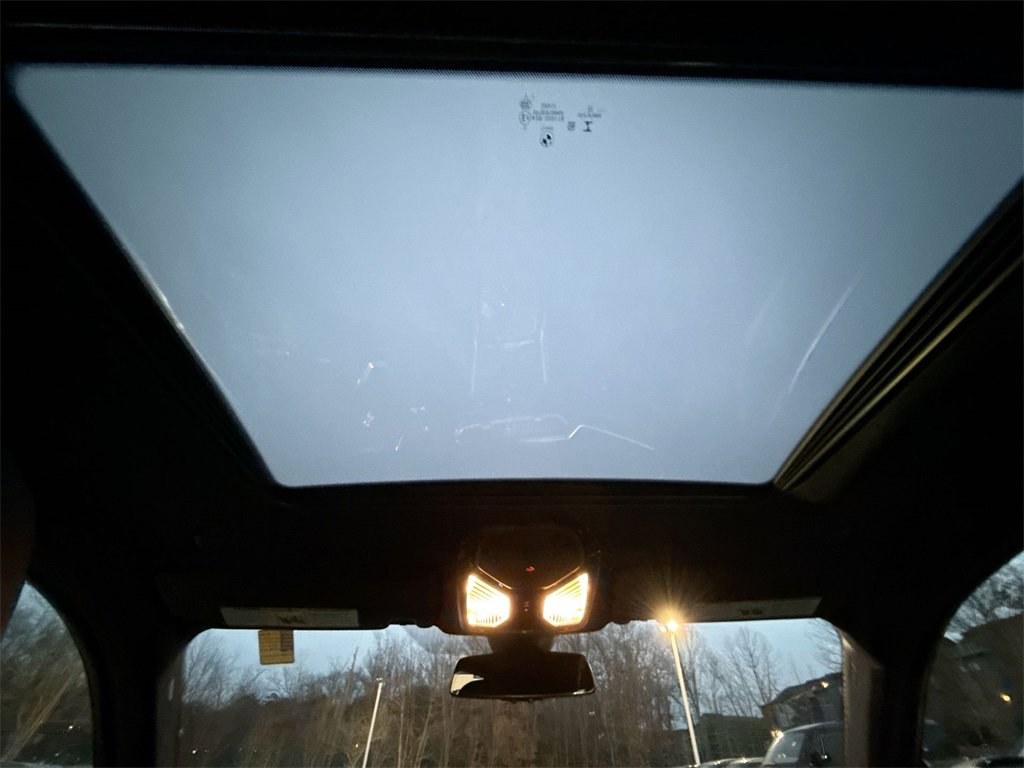 Used 2023 BMW i4 eDrive35 image 16