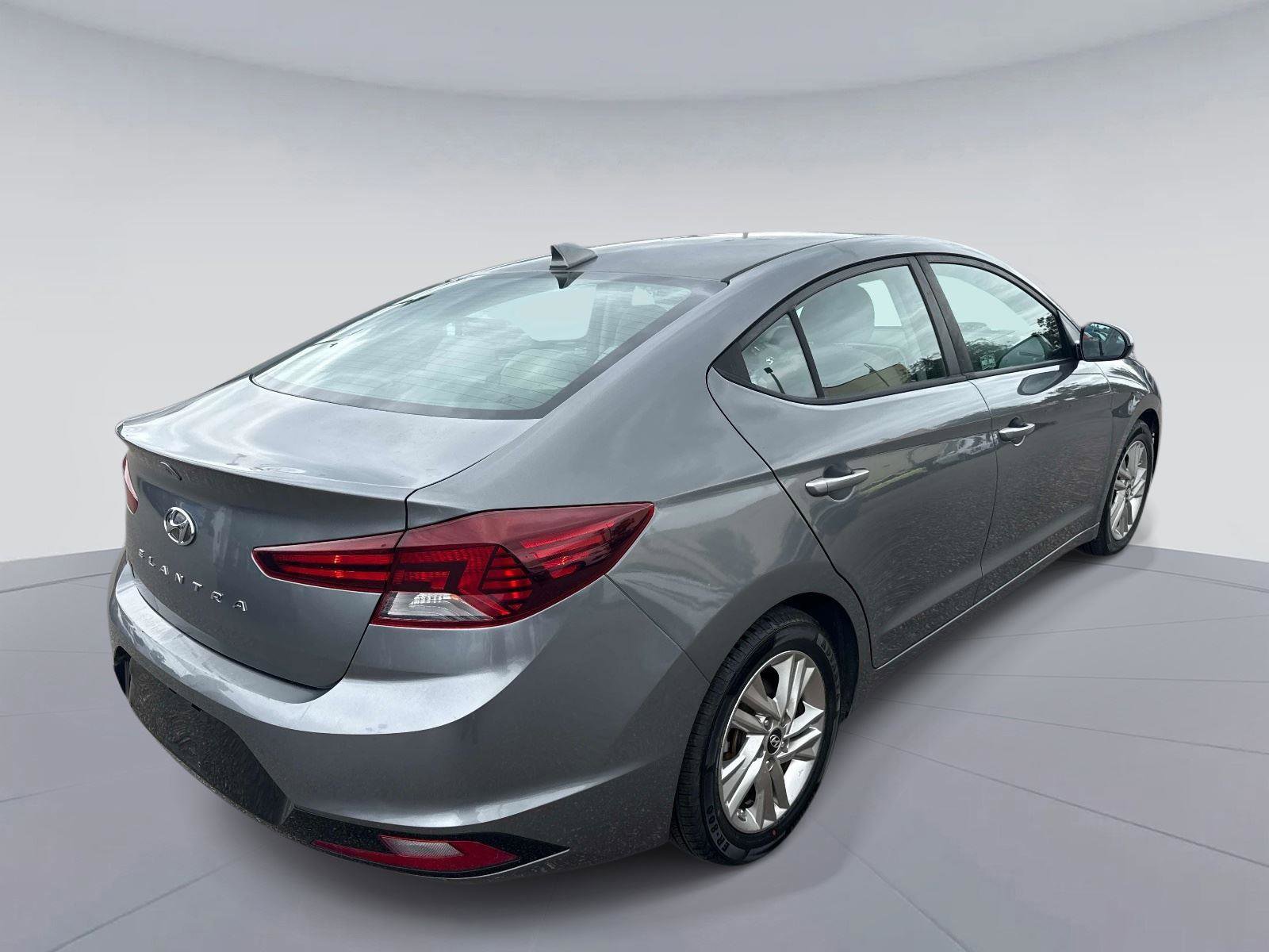 Used 2019 Hyundai Elantra SEL FWD image 3