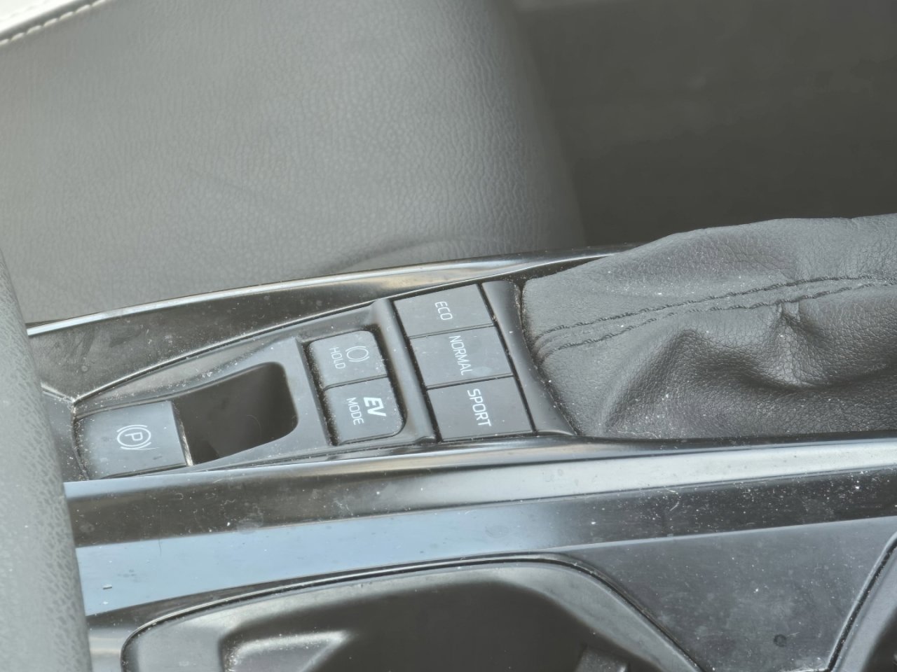 Certified 2025 Toyota Camry SE image 15