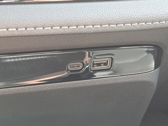 New 2026 Buick Enclave Sport Touring w/ Power Package image 8