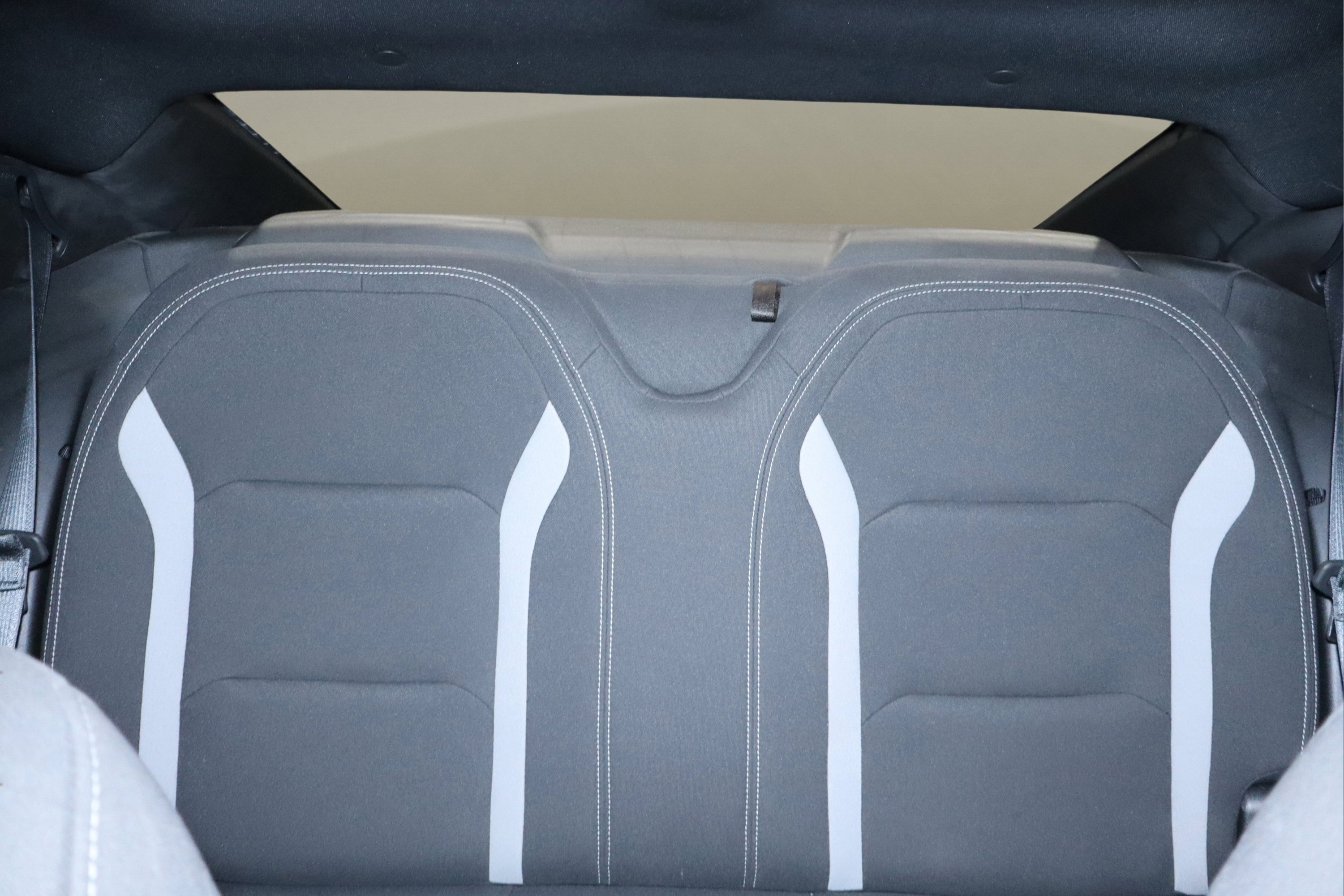 Used 2020 Chevrolet Camaro LT image 29