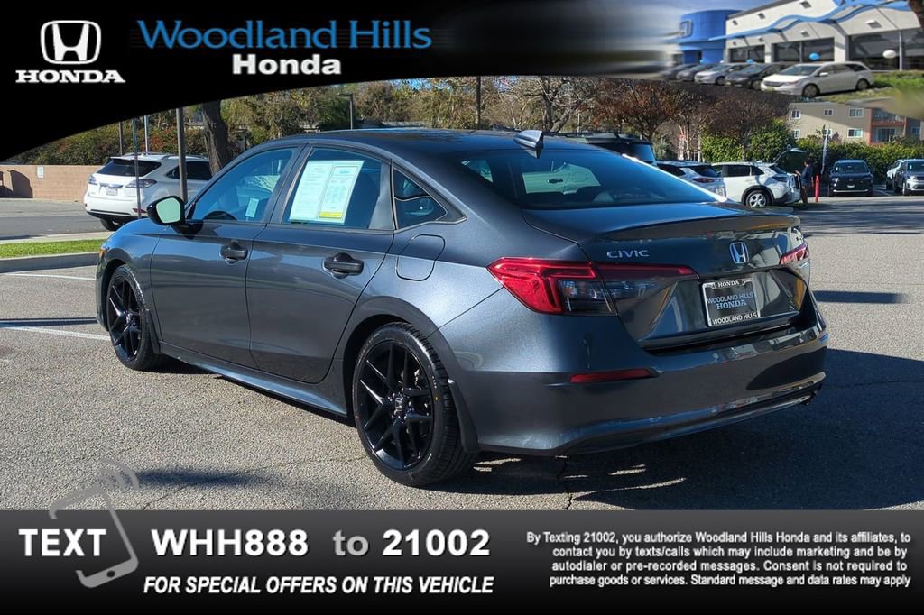 Used 2023 Honda Civic Sport image 7