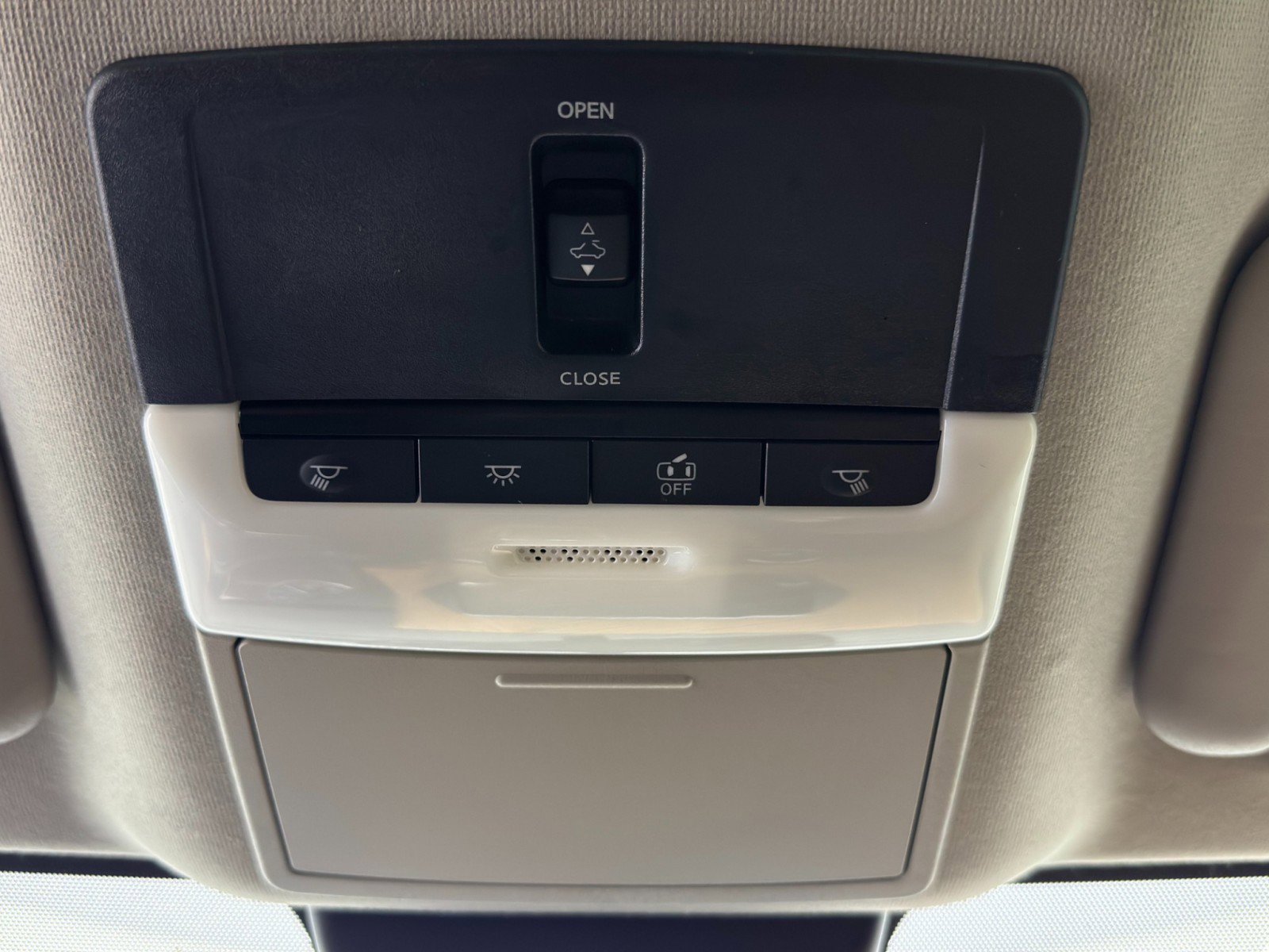 Used 2022 Nissan Sentra SV w/ SV Premium Package image 29