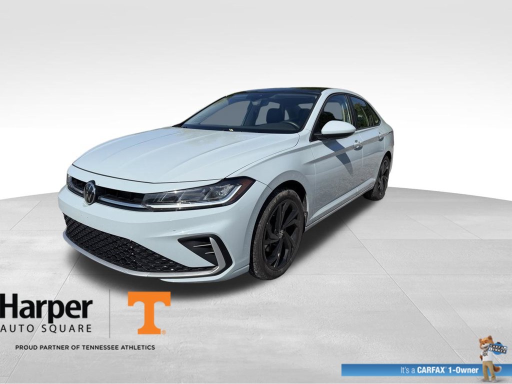 Used 2025 Volkswagen Jetta SE w/ Sunroof Package