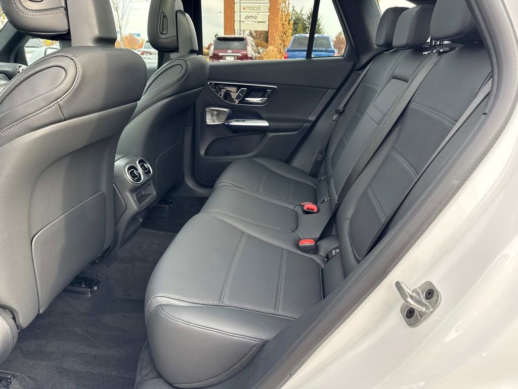 New 2026 Mercedes-Benz GLC 300 4MATIC image 13