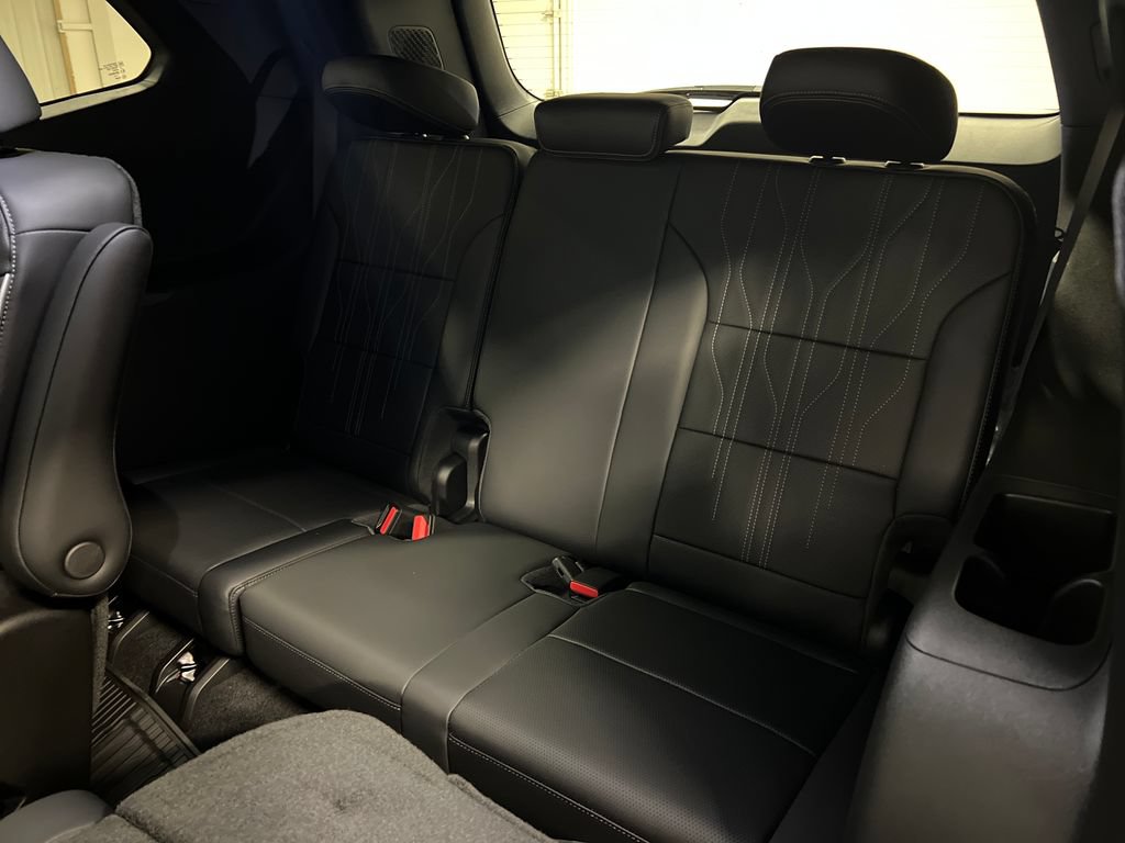 New 2026 Buick Enclave Avenir w/ Super Cruise Package AWD/4WD image 14