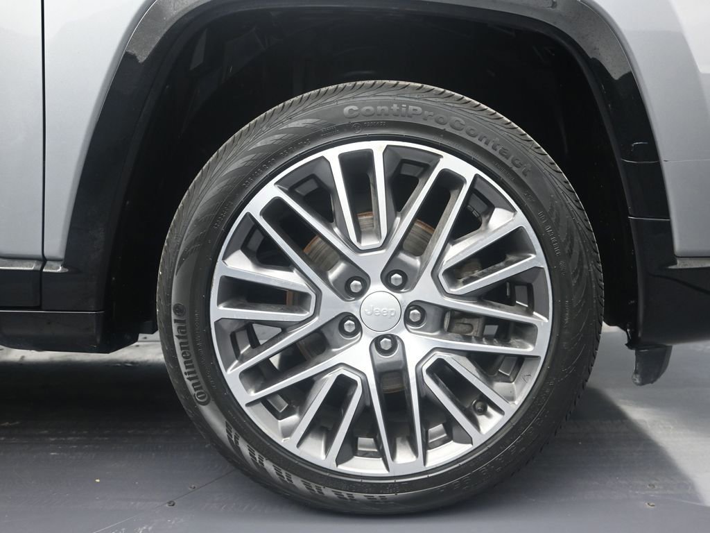 Used 2022 Jeep Compass Limited w/ Elite Group image 9