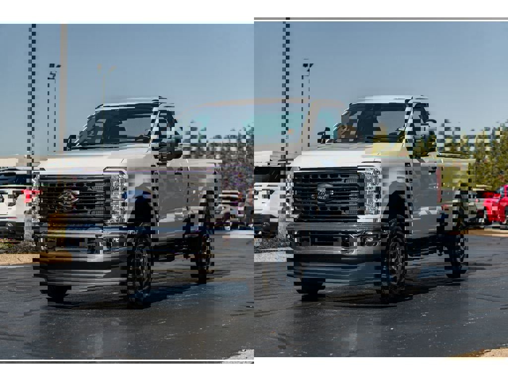 New 2026 Ford F350 XL image 2