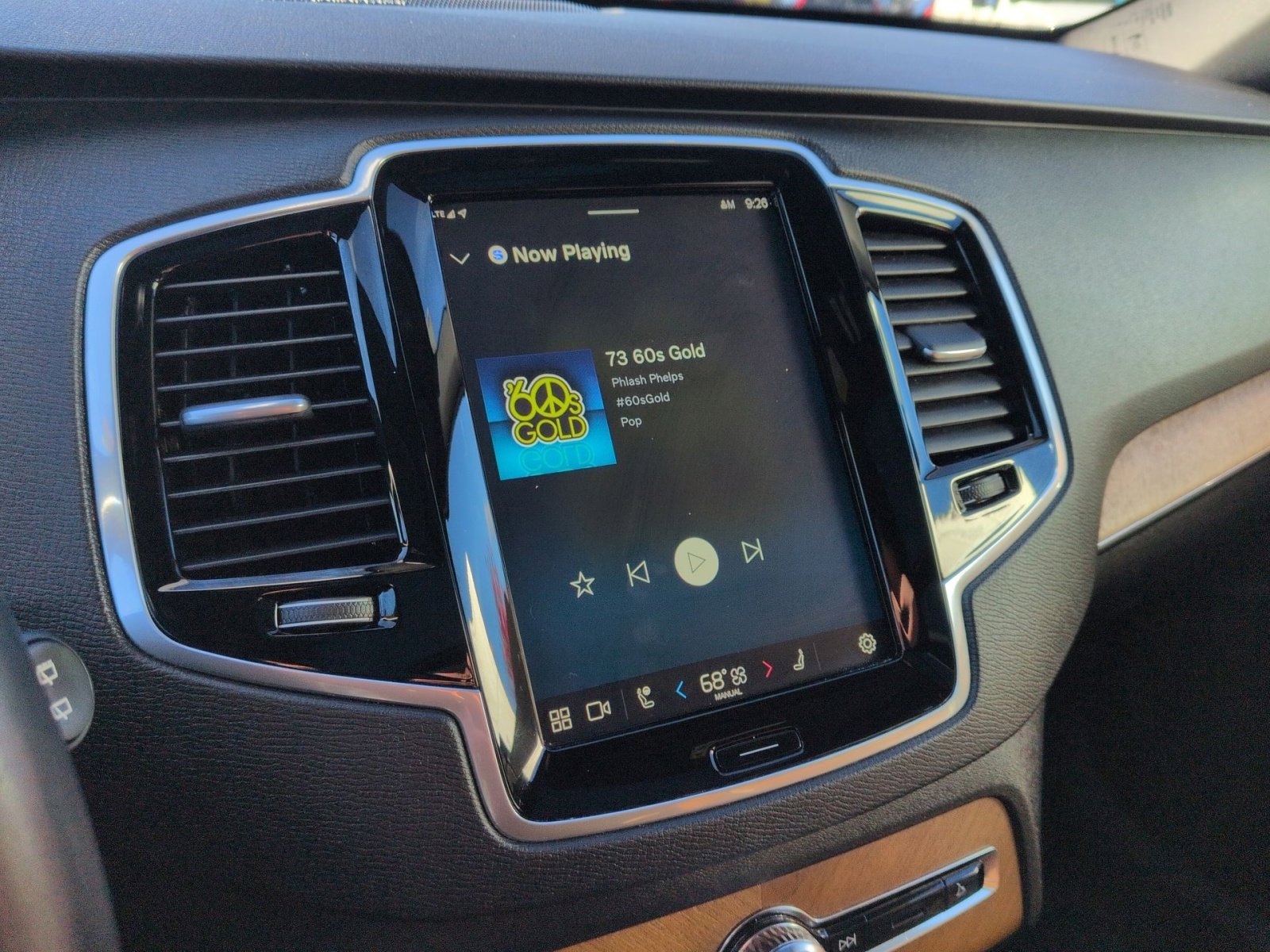 Used 2024 Volvo XC90 B6 Plus image 18