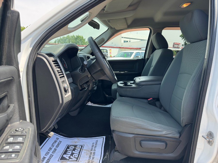 Used 2014 RAM 1500 ST w/ SXT Appearance Group AWD/4WD image 15