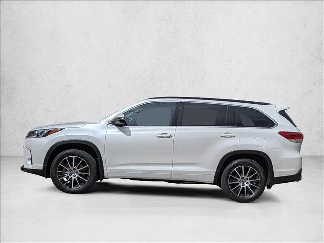 Used 2017 Toyota Highlander SE image 9
