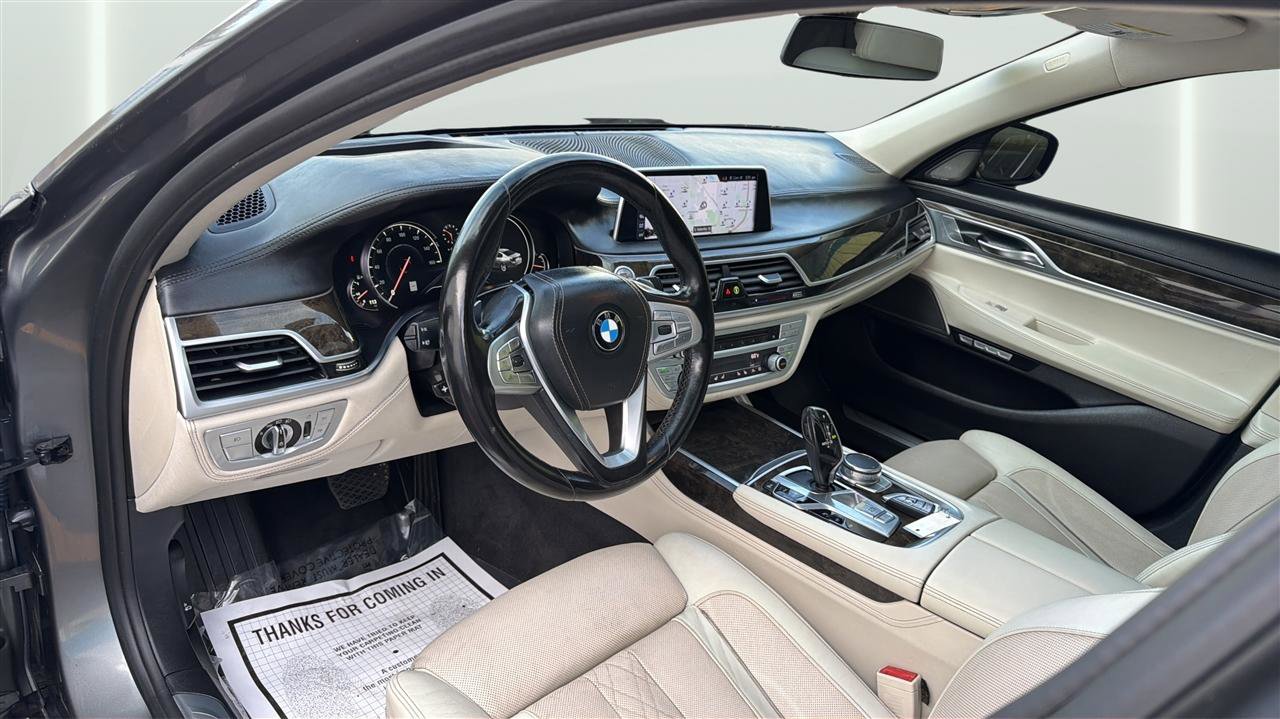 Used 2016 BMW 750i xDrive AWD/4WD image 17