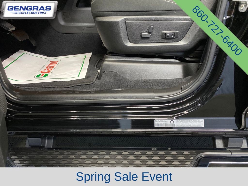 Used 2025 RAM 3500 Big Horn AWD/4WD image 16