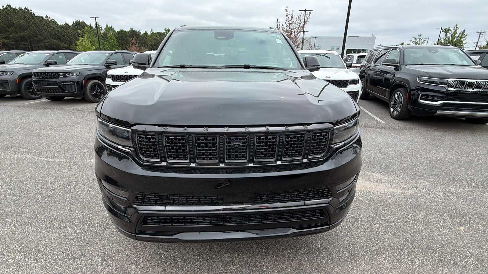 Certified 2025 Jeep Grand Wagoneer Series II Obsidian w/ Quick Order Packagew 28T AWD/4WD image 3